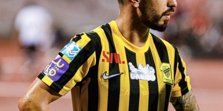 Alvo do Vasco em 2023, Igor Coronado fica livre no mercado