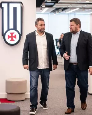 Mattos abre o jogo sobre possível substituto de Paulinho no Vasco