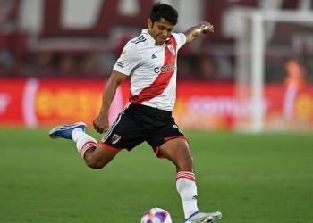 Com Robert Rojas, Vasco atinge 7 estrangeiros no elenco