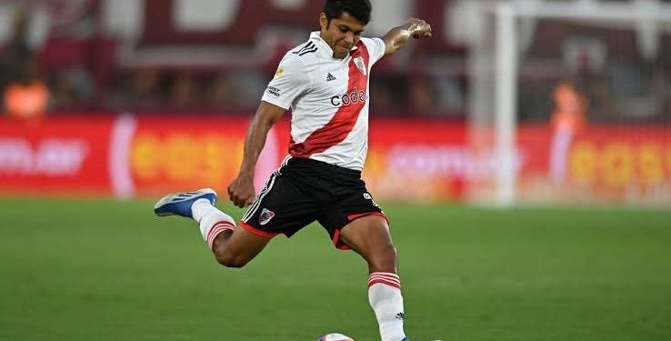 Com Robert Rojas, Vasco atinge 7 estrangeiros no elenco