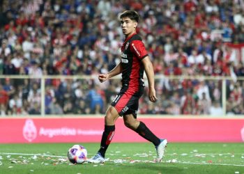 Como joga Juan Sforza, novo reforço do Vasco? Confira