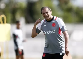 Reforço se destaca nos treinamentos do Vasco