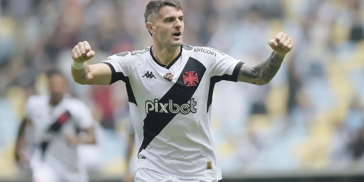 Confira o salário de Vegetti no Vasco