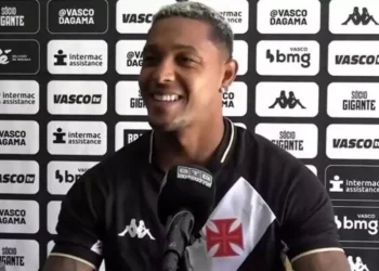 David, do Vasco, revela na sua apresentação: "Meu time do coração"