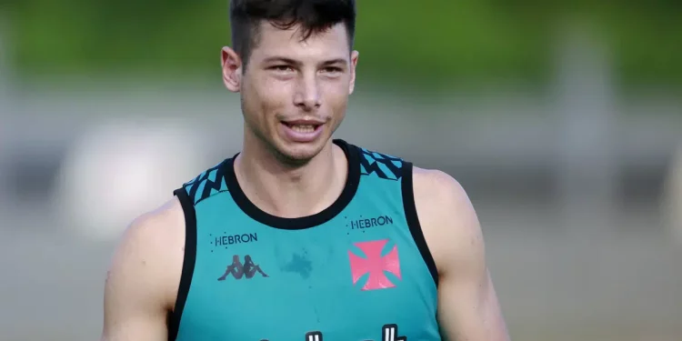 Decepção? Estrangeiro pode sair do Vasco