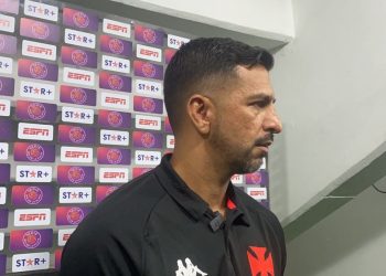 Emiliano Díaz pede reforços no Vasco e abre o jogo sobre Cuellar