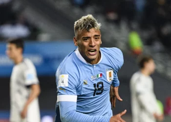 Jornalista diz que desistência do Vasco por Sforza é por conta de Lucho Rodríguez