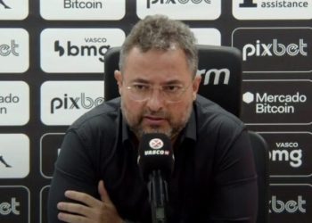 Vasco e Fluminense sondam meia do Atlético-MG