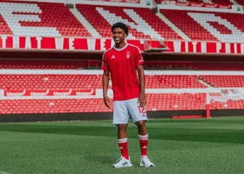 Ex-Vasco, Andrey Santos deixa o Nottingham Forest e volta ao Chelsea após empréstimo