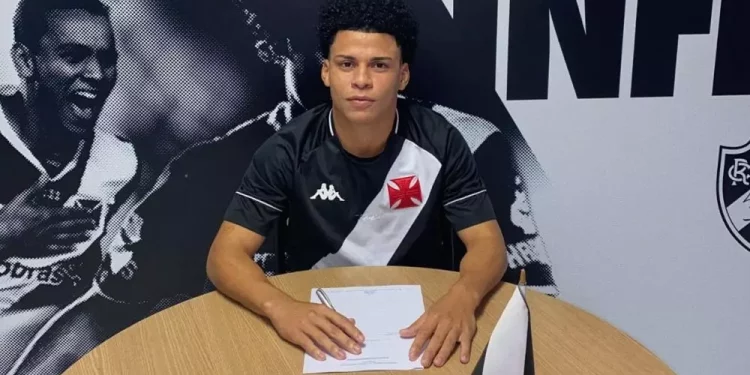 Ex-Vasco assina com o Botafogo, mas não deve ser aproveitado