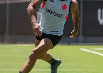 Vai te surpreender! Confira quantos kg Payet perdeu desde que chegou ao Vasco