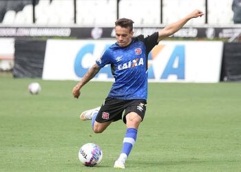 Ex-Vasco perde tudo com chuvas no Rio