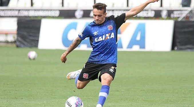 Ex-Vasco perde tudo com chuvas no Rio