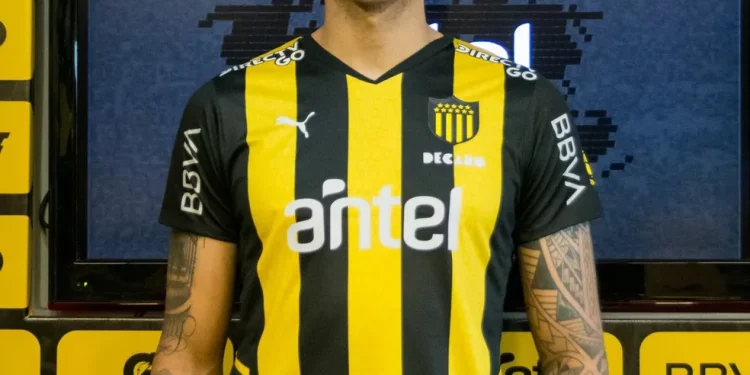 Veja lances de Léo Coelho, zagueiro que foi oferecido ao Vasco