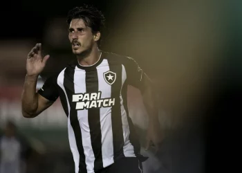 Fluminense quer jogador que foi reprovado na base do Vasco