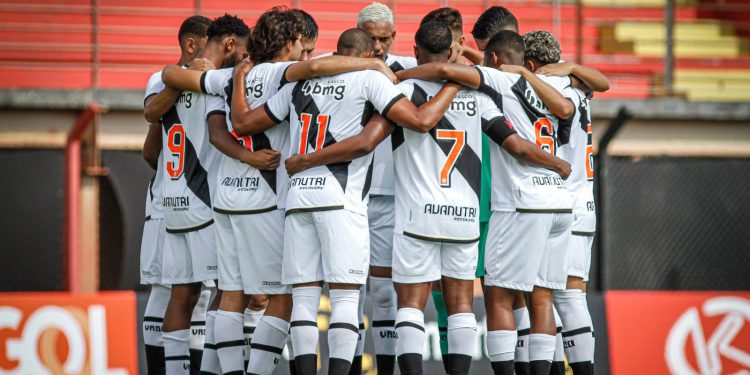 Vasco desfalca elenco da Copinha e reforça time principal
