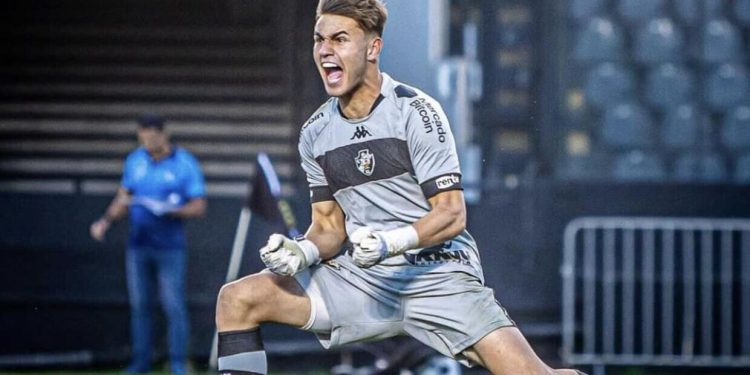 Goleiro da base recebe dicas de Léo Jardim para o Vasco ir bem na Copinha