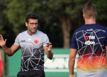 Lembra disso? Treta entre Maxi López e Alberto Valentim no Vasco é revelada