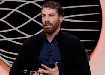 Pedrinho, presidente do Vasco, é eleito pelos jogadores como o melhor comentarista esportivo do Brasil