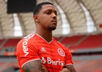 Salário de David no Inter assusta torcedores do Vasco