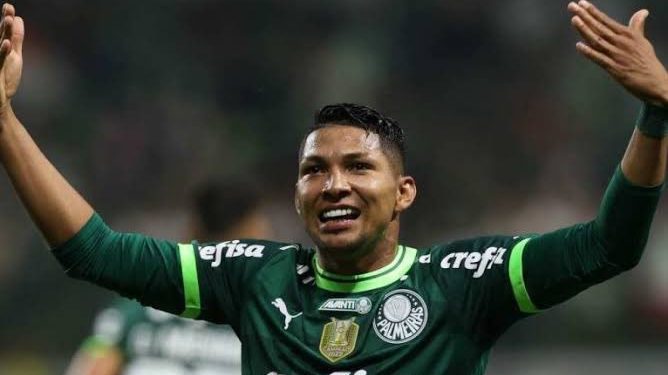 Tem vaga? Rony pode sair do Palmeiras