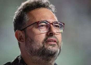 Torcida do Vasco fica revoltada com cláusula em contratação