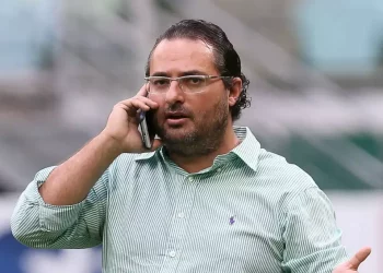 Vasco contrata atacante do Internacional