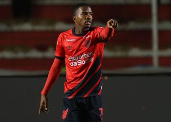 Jogador alvo do Vasco está perto de fechar com clube paulista