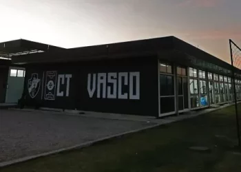 O que falta para o Vasco investir forte no CT? Confira