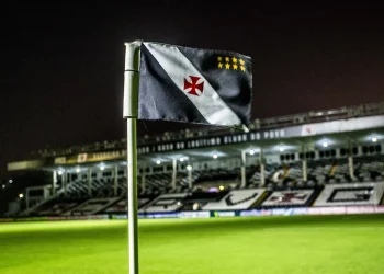 Vasco não renova com 2 patrocinadores