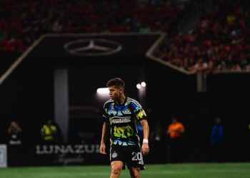 Vazou possível substituto de Paulinho no Vasco