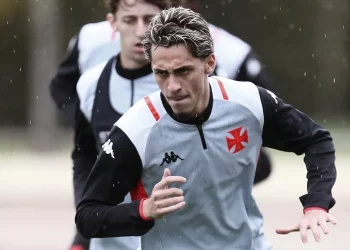 Como o Vasco usou o dinheiro das vendas de Gabriel Pec e Marlon Gomes? Entenda