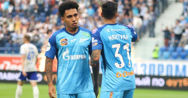 Vasco ganha concorrente na disputa por Du Queiroz