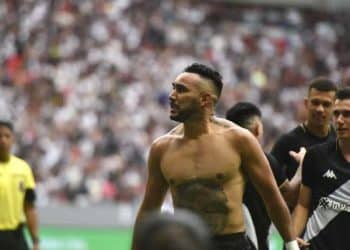 Esperança do Vasco, Payet deve ser titular contra o Flamengo
