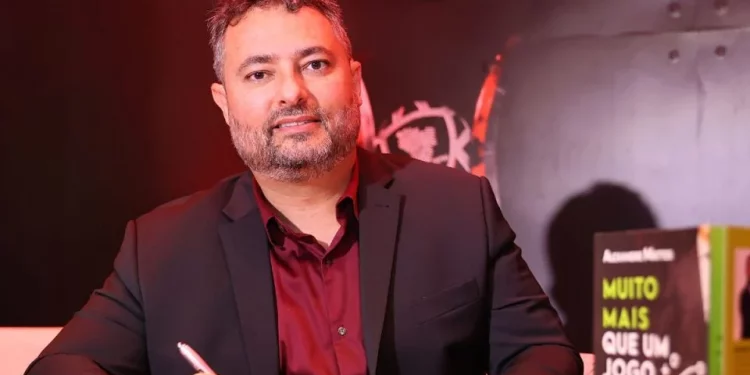 777 aprova, e Vasco negocia com jogador destaque em 2023