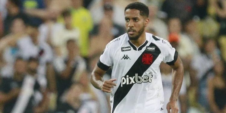 Amazonas tenta contratar Miranda, do Vasco