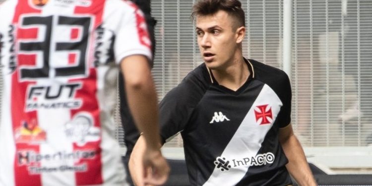 Apesar de sondagens, Vasco segura Lucas Piton na janela de transferências