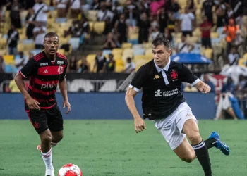 Casa de apostas negocia com o Vasco para patrocínio master