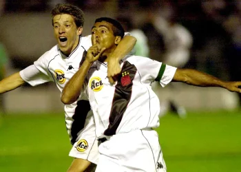 Dirigentes do Palmeiras estouraram champanhe no intervalo da Virada do Século