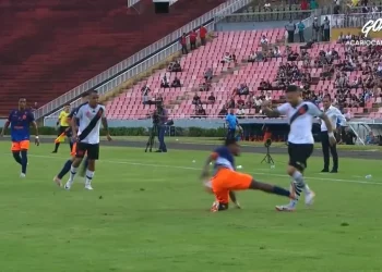 "É realmente estranho" diz jornalista sobre erros contra o Vasco no Carioca