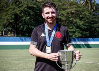 Ex-Vasco, William Batista fecha com outra SAF