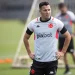 Ex-Vasco sofre lesão e preocupa para a temporada