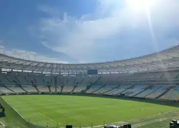 FFERJ pede ajuda a Vasco e Flamengo para escolher o árbitro do clássico