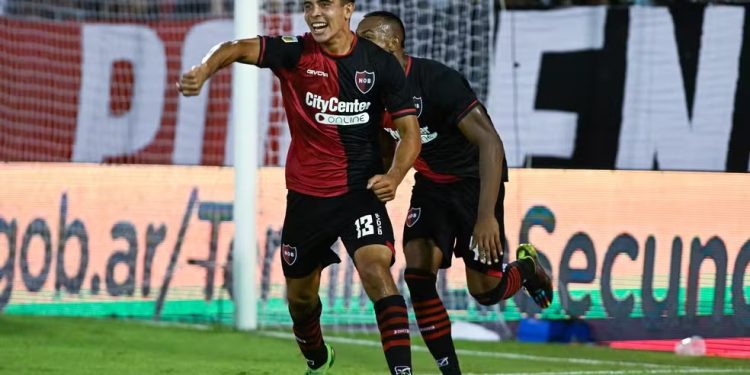 Fim da novela! Vasco assina com Sforza; confira valores