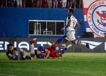 Vasco vence o Marcílio Dias e avança de fase na Copa do Brasil