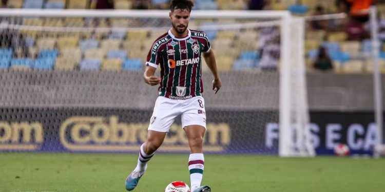 Jogador do Fluminense ignora erros e mente na cara dura sobre clássico contra o Vasco