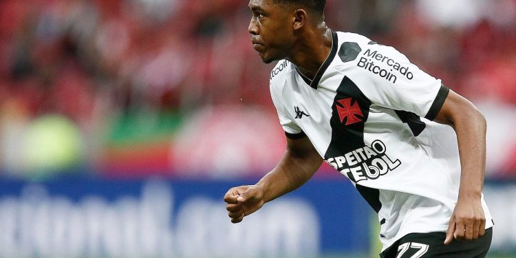 Mercado aquém do Vasco está queimando joia Rayan