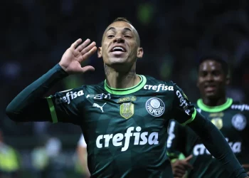 Vasco volta a ter interesse em Breno Lopes