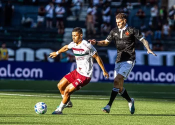 Confira a escalação do Vasco contra o Fluminense