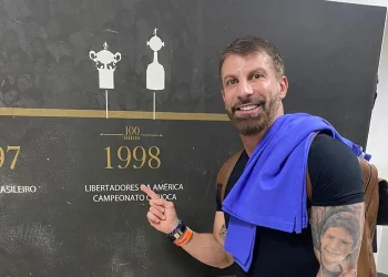 SAF alerta Pedrinho, presidente do Vasco, sobre violações no contrato e possíveis multas